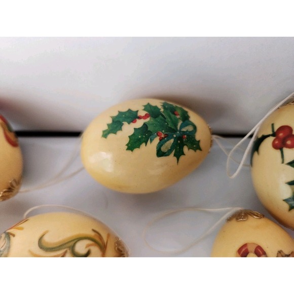 (6) Vtg Christmas Ornament Set REAL BLOWN EGG 1950s Decoupage Holiday Santa Snow - Picture 12 of 16